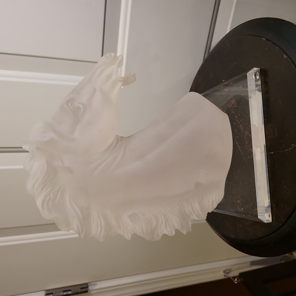 Mid Century Modern Lucite Frosted Horse Head 11" - Picture 4 of 8